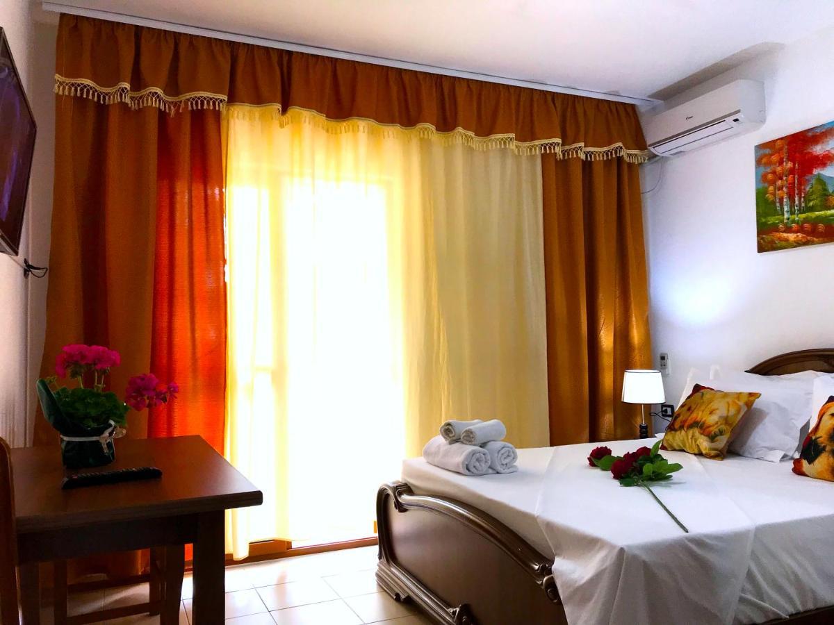 Hotel Mali I Robit Golem  Εξωτερικό φωτογραφία