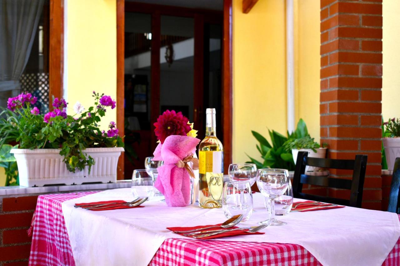 Hotel Mali I Robit Golem  Εξωτερικό φωτογραφία